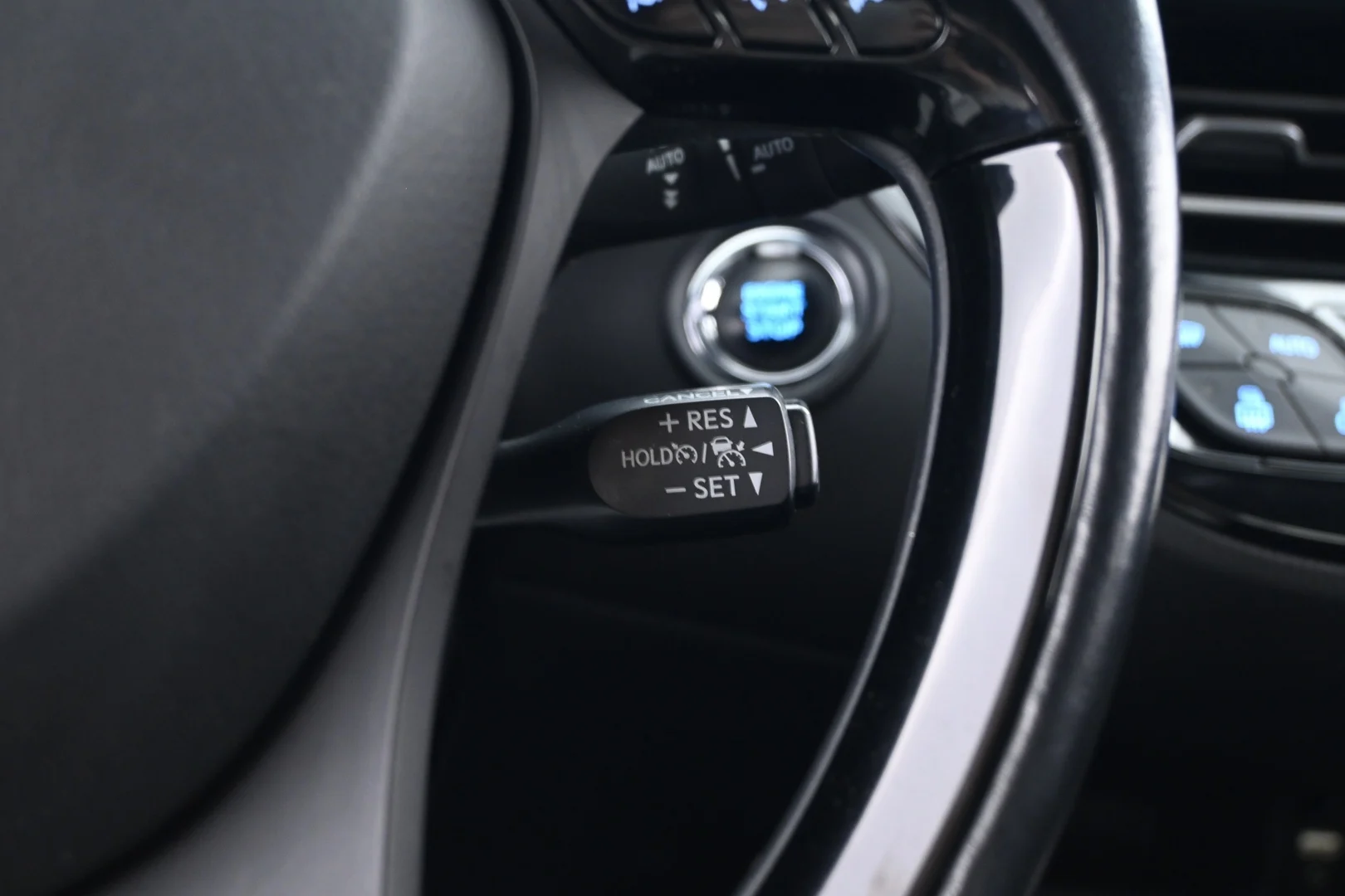 Car Image - T6xVQlhDrs1shUu7aFvrB
