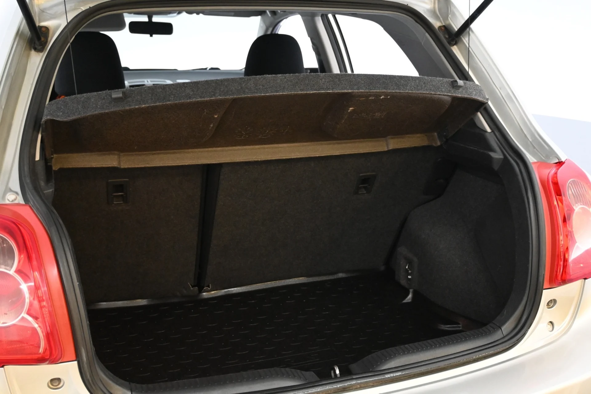 Car Image - 74HNSMjhe1R9PBLfkaIi0l