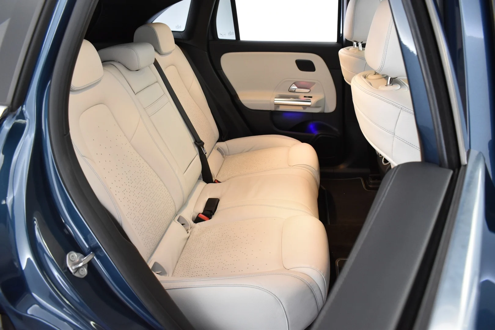 Car Image - 1VVolDEw4mGCXEQj9h54lW