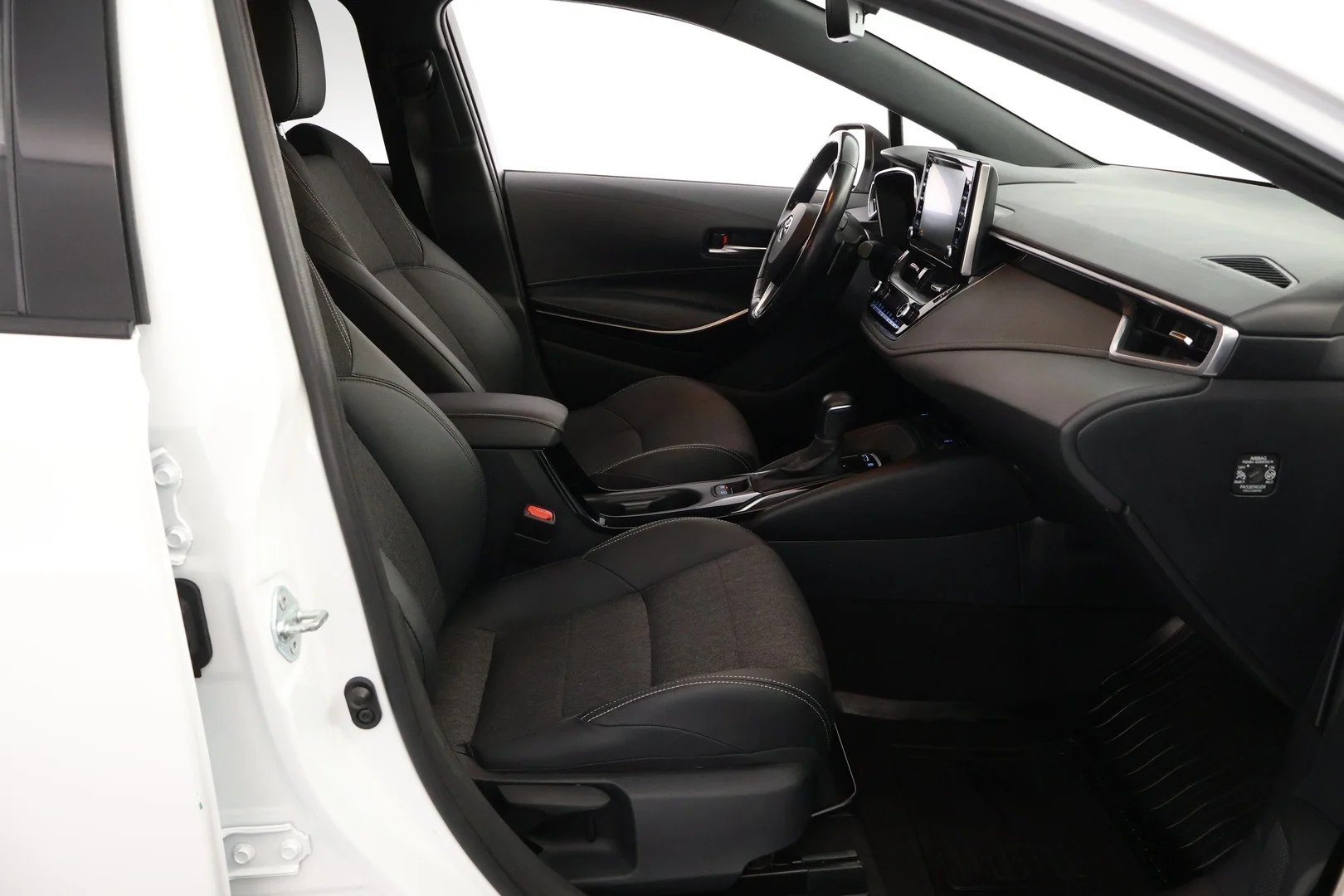 Car Image - 3uLOpmEyoBUhLhJDNiXc6M