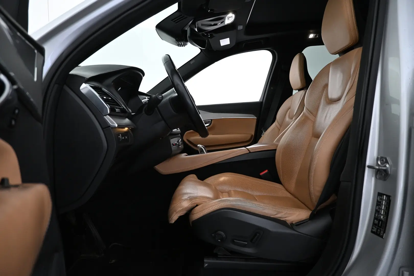 Car Image - 19zZaKWi3M9TXzytonXypY