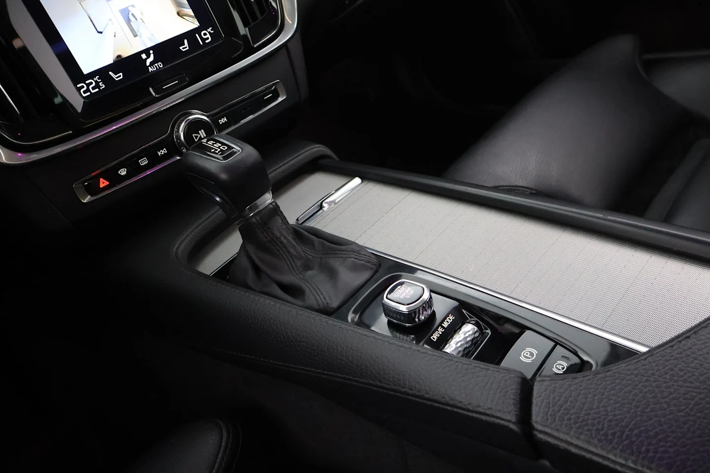 Car Image - 73Q5M2wTCcbRbEvpNTaK4W