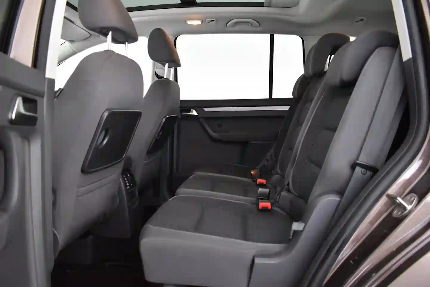 Car Image - 4nSPRrwj5JGnc6v37TbOy4