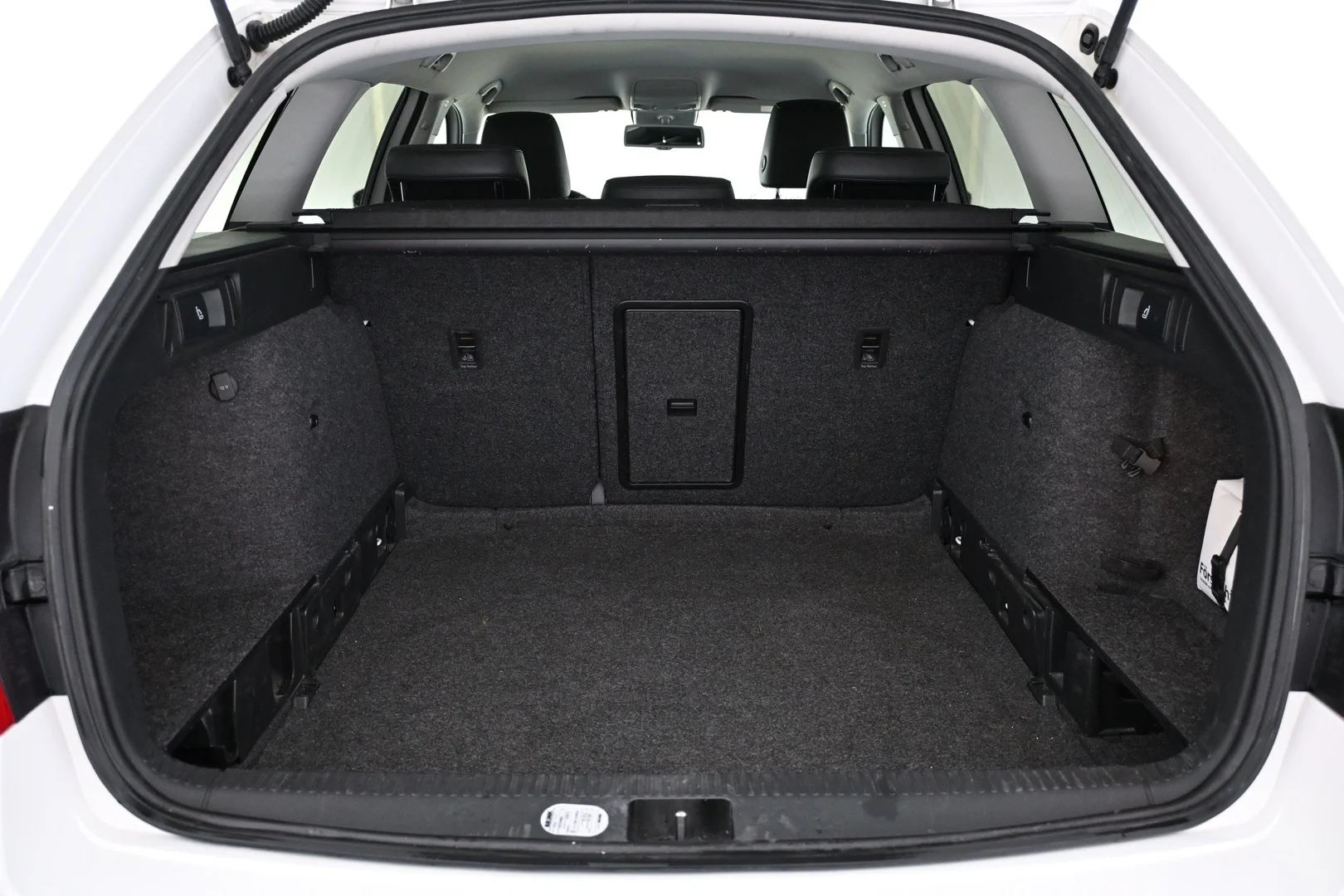 Car Image - 5MAbh9qPwFxQEQFQnXCrOO