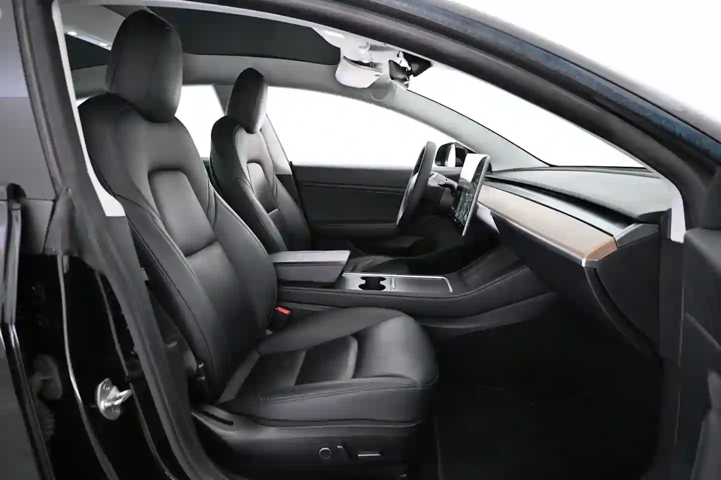 Car Image - 7xtBAtK5GXz8mxEjxFVWVv