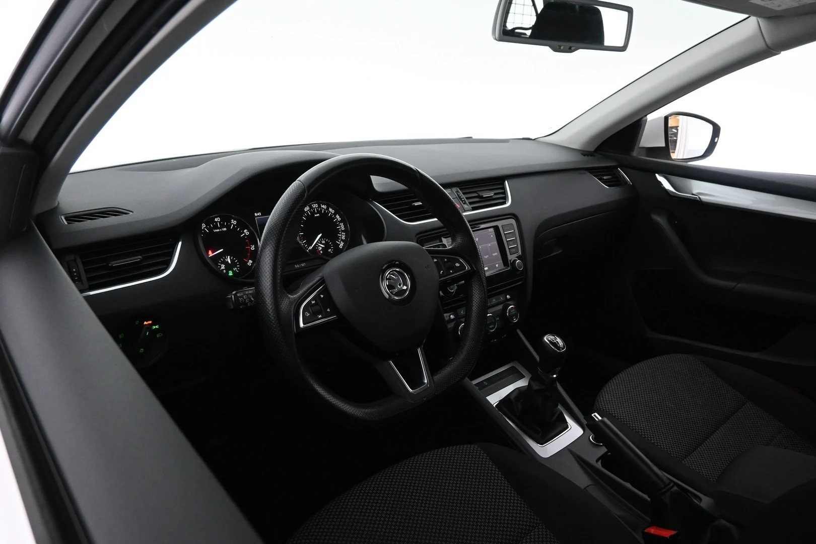 Car Image - 2WzfgOe8NMxHqBpuiVfv8R
