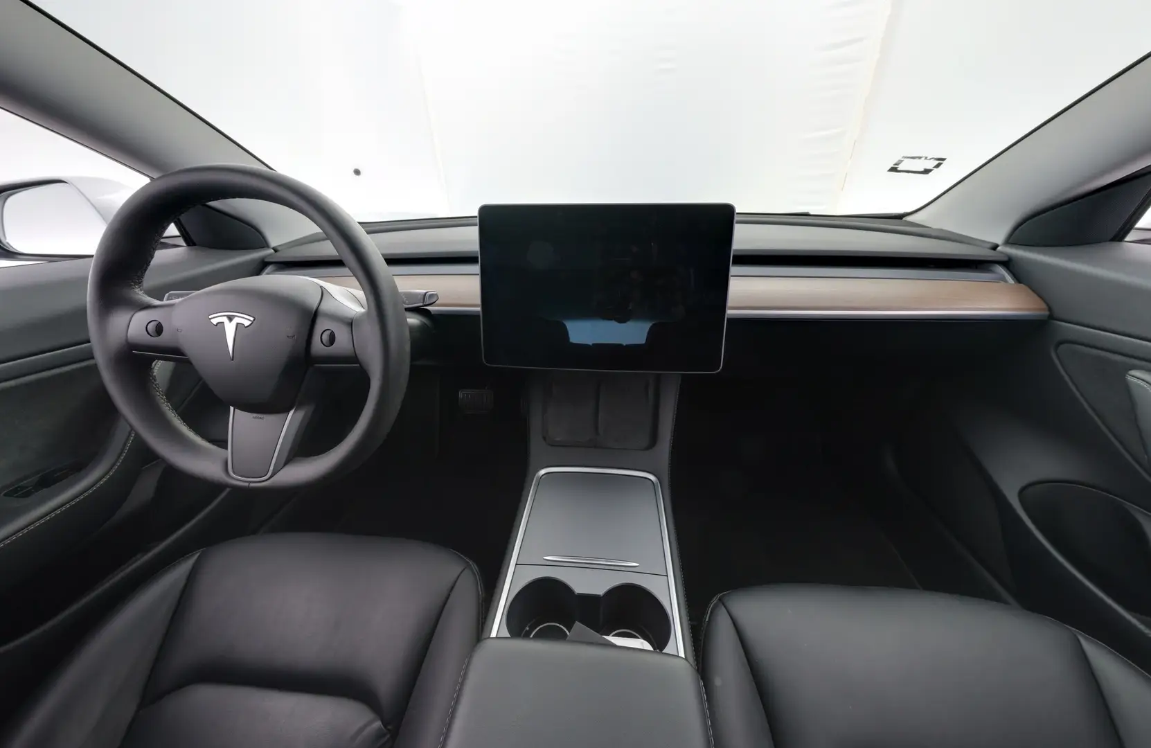 Car Image - 1IR7cIvtt3X0TfyM5X1Ygj