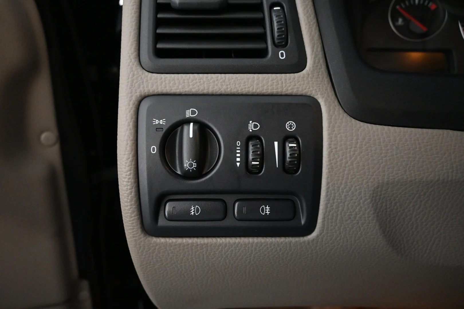 Car Image - 4pyAAnhcq1o0wA8dMTn25m