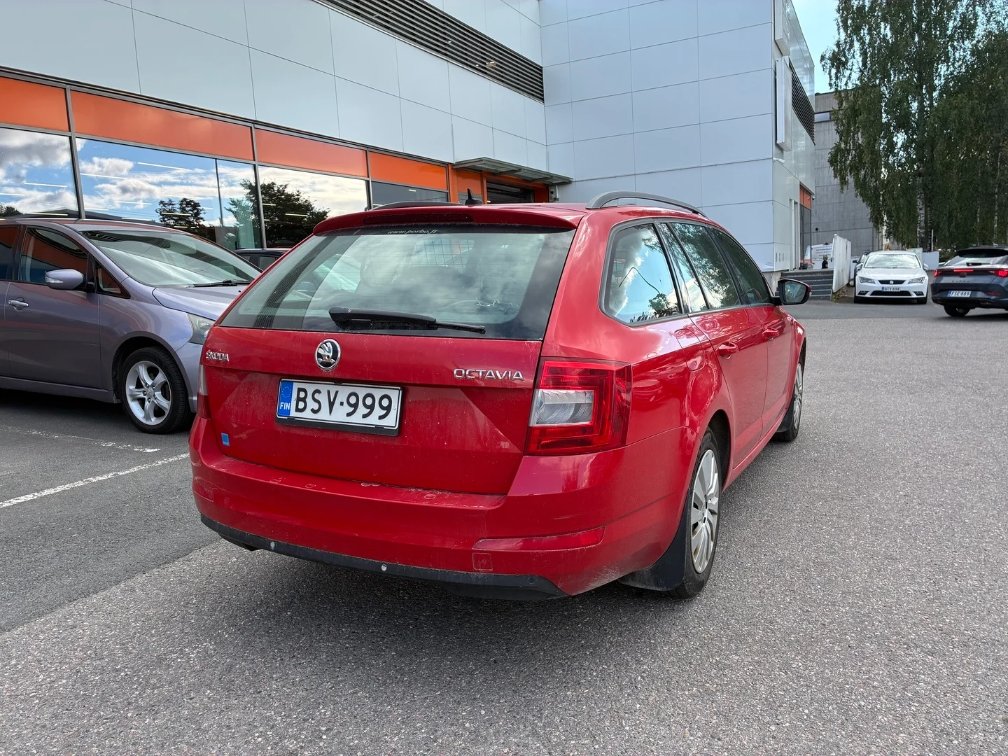 Car Image - 3HrIMugLjjuGXkYl9EZ97P
