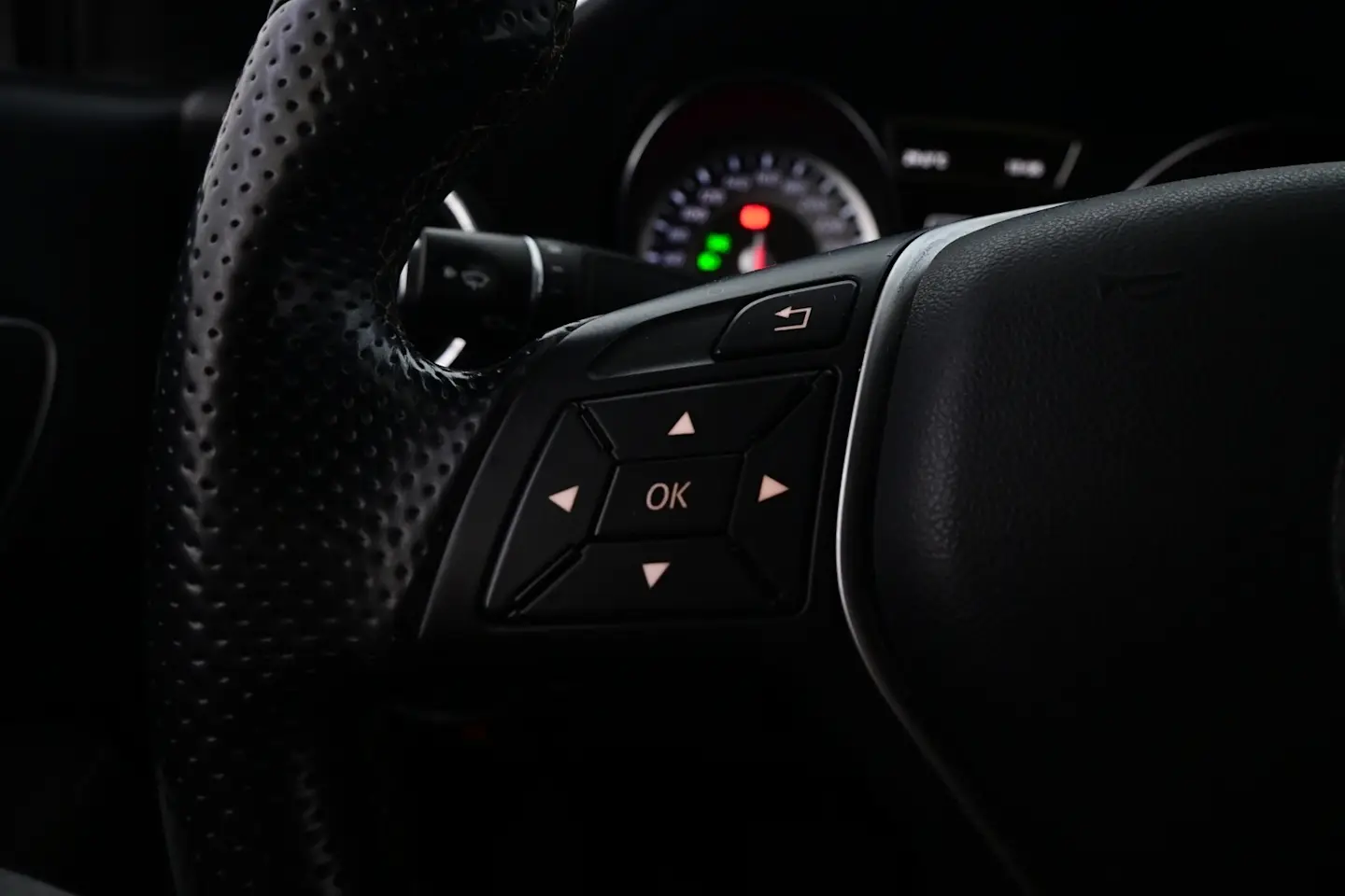 Car Image - 4cNpMp9xF5r84CnkPk3E1e
