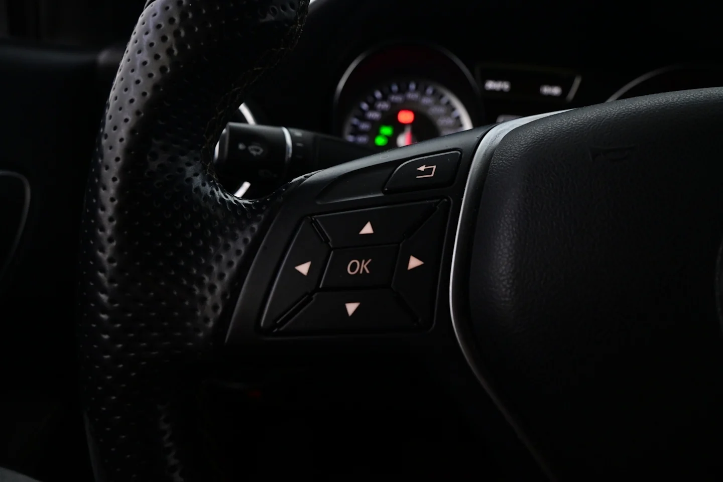 Car Image - 4cNpMp9xF5r84CnkPk3E1e