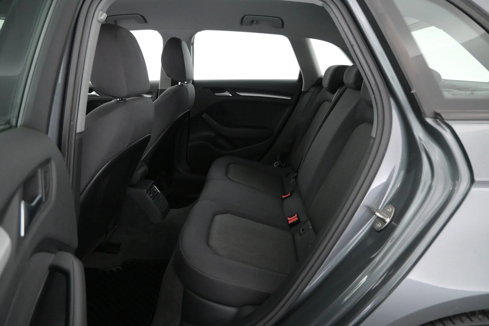Car Image - 2rGMD2l5M6o9oUrx7TtkWC
