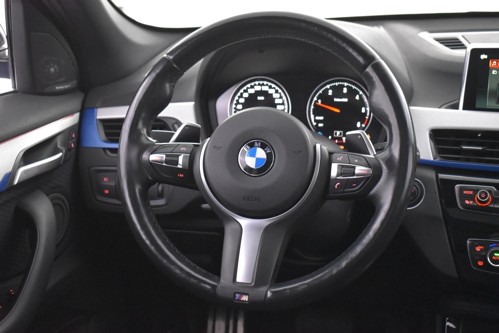 Car Image - 1x1AG3TxLNEnjLxMxMH1fR