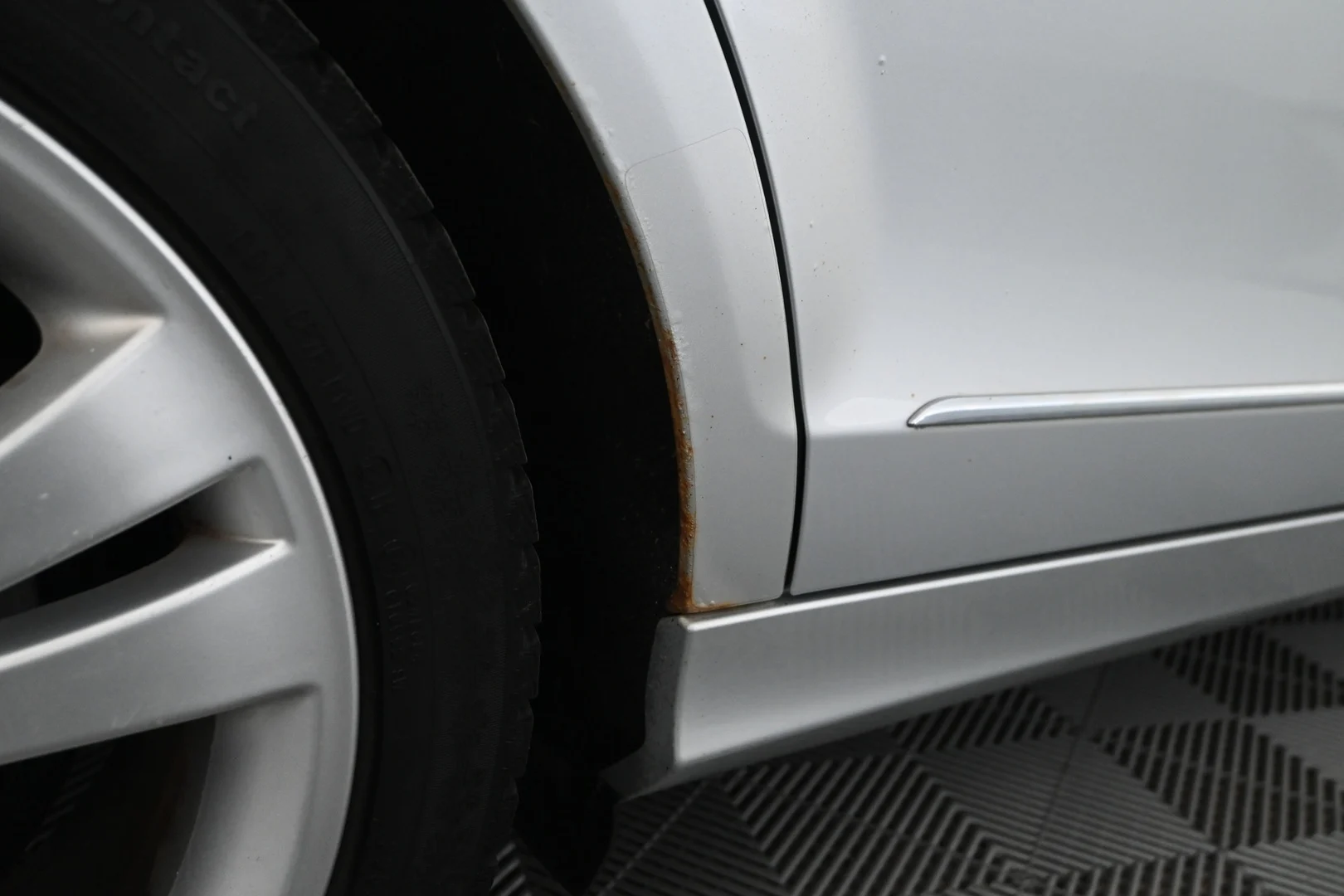 Car Image - 4xt4G8D4XuUn4updLh7IFI