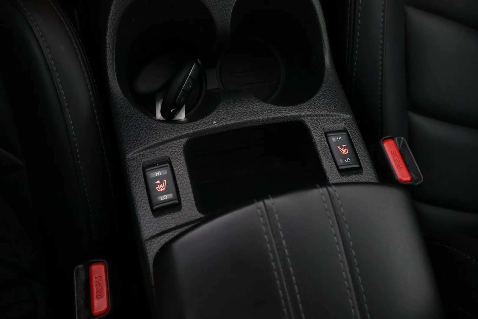 Car Image - 2wQL1FHmPcX8ez5Tr2hsvX