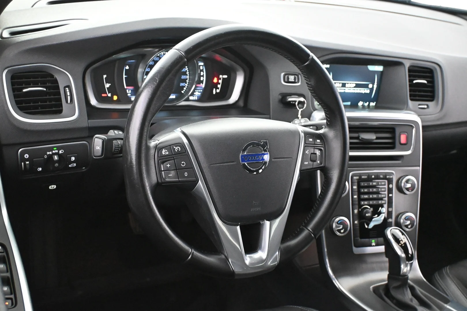 Car Image - nhHXNKFkAoSPtoZsxA21m