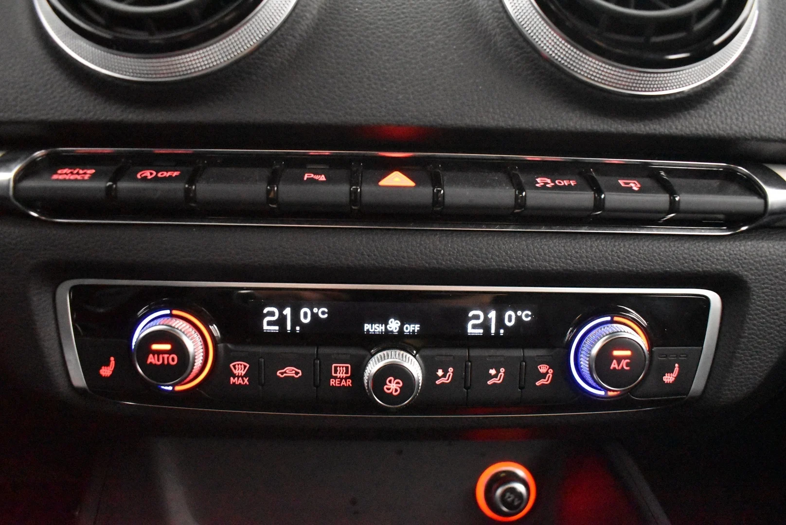 Car Image - 7t3SdVASkeKxrgqzf6TQVy