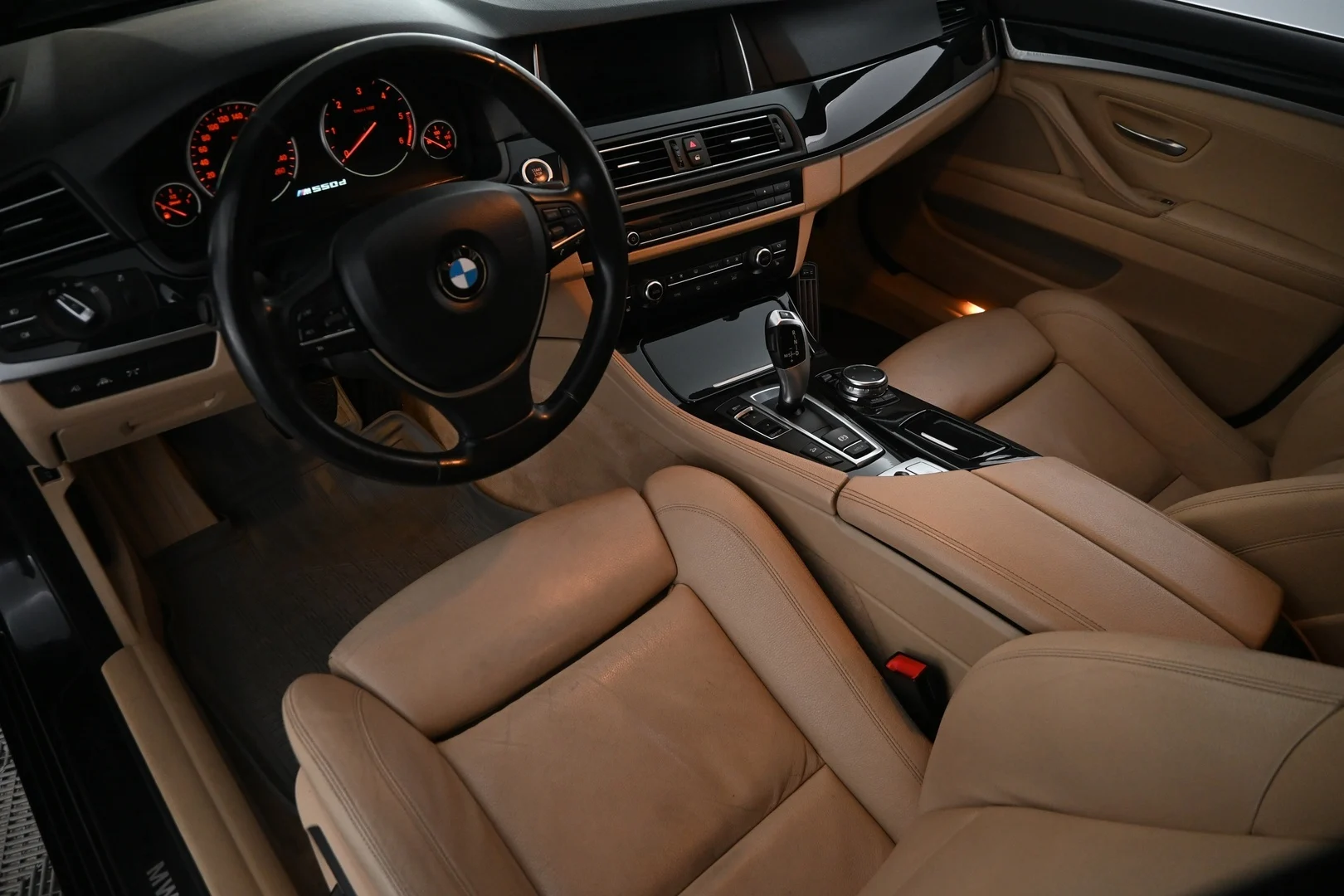 Car Image - uX6tNJSAAzqnijd09TnpU