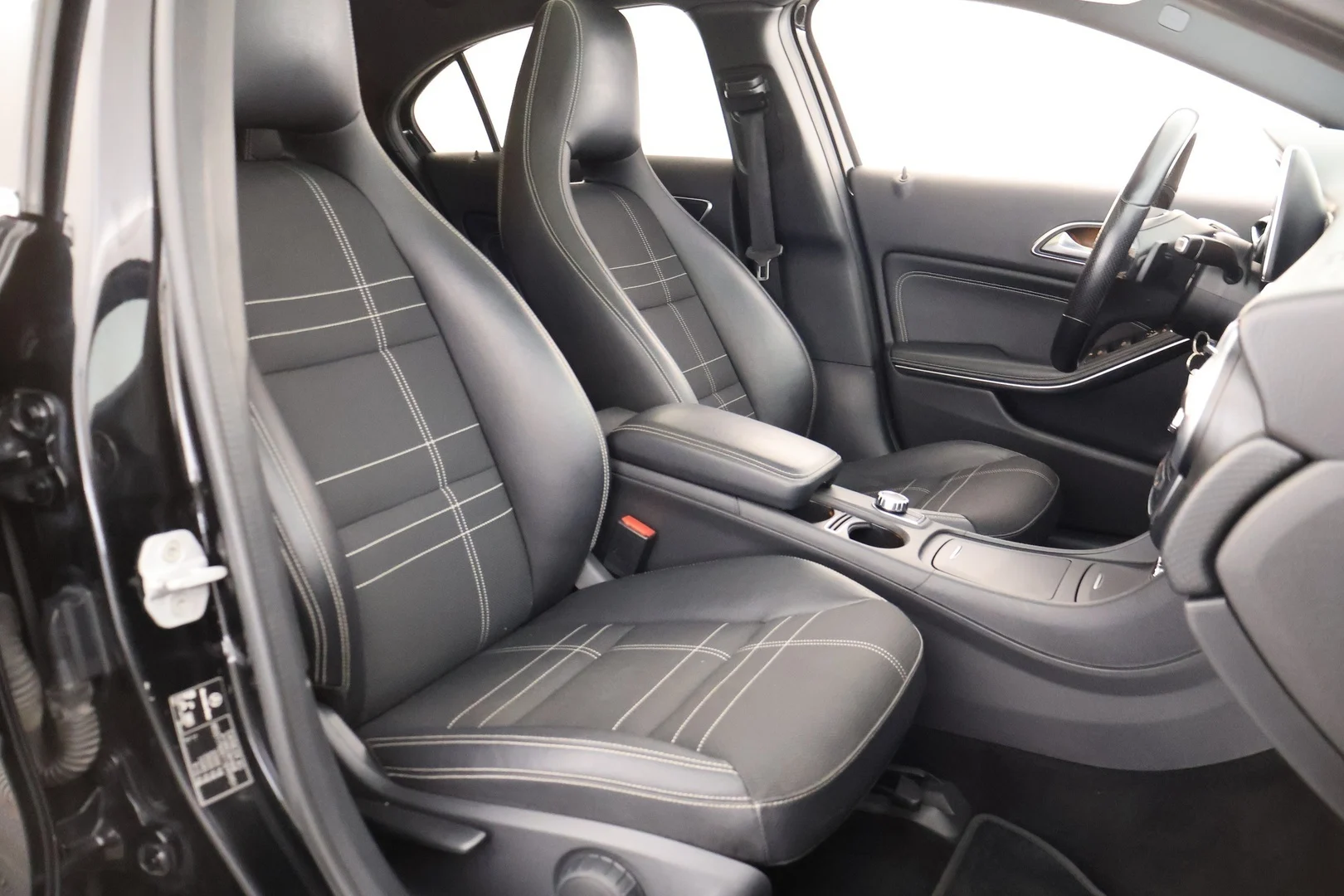 Car Image - 4EOeFlVwTrnPWrHLPXLN25