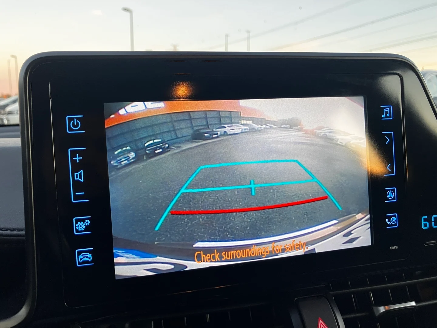 Car Image - 10YBuztiK4B59ZV0n9s8Ja