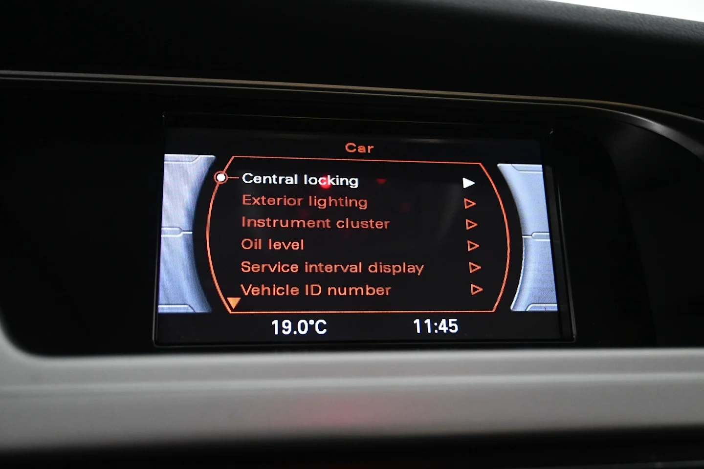 Car Image - 7ATfijNbJRFlU8J0Os5QL8