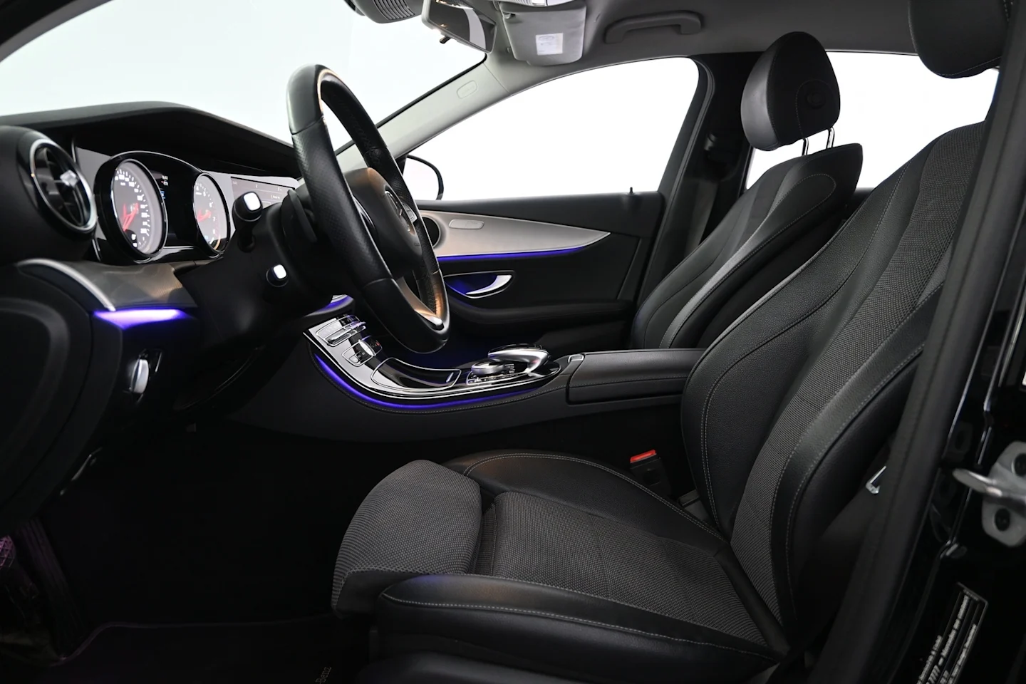 Car Image - 6PXKZis6RLVXOgttrQjxPw