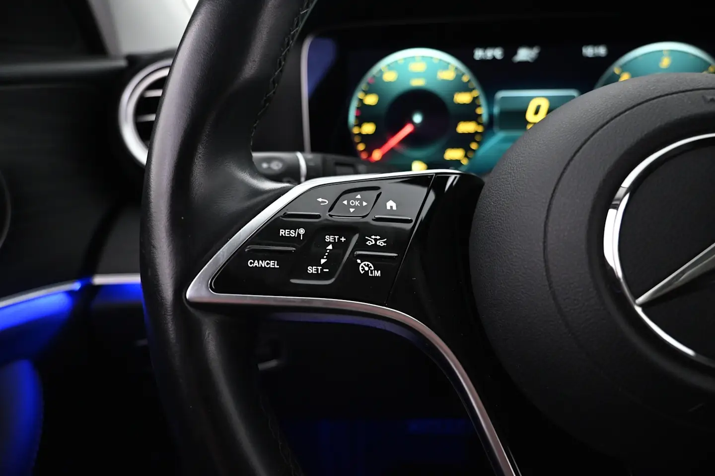 Car Image - 3PQm1YkJIRgl0e9BLc75BP