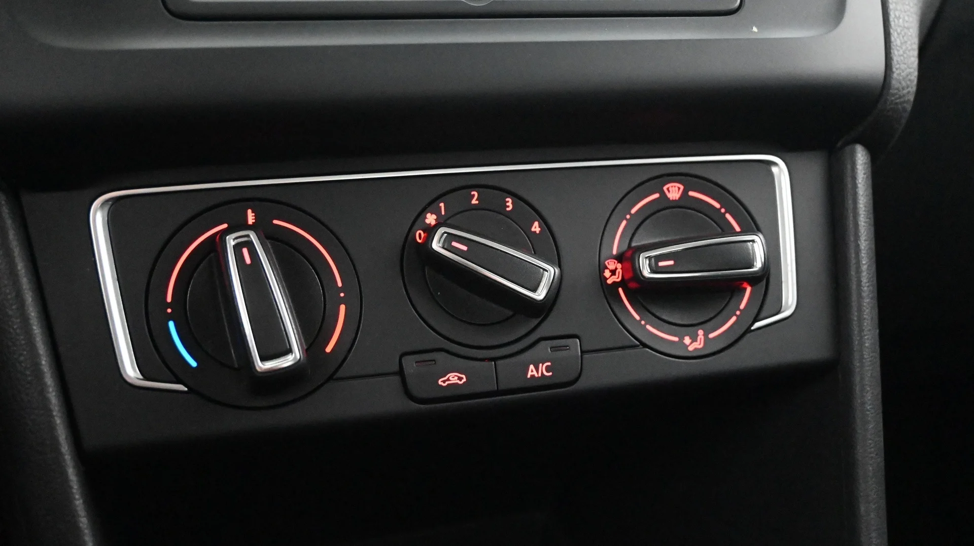 Car Image - MCLqa0VvSG8U7fUy9iqTf