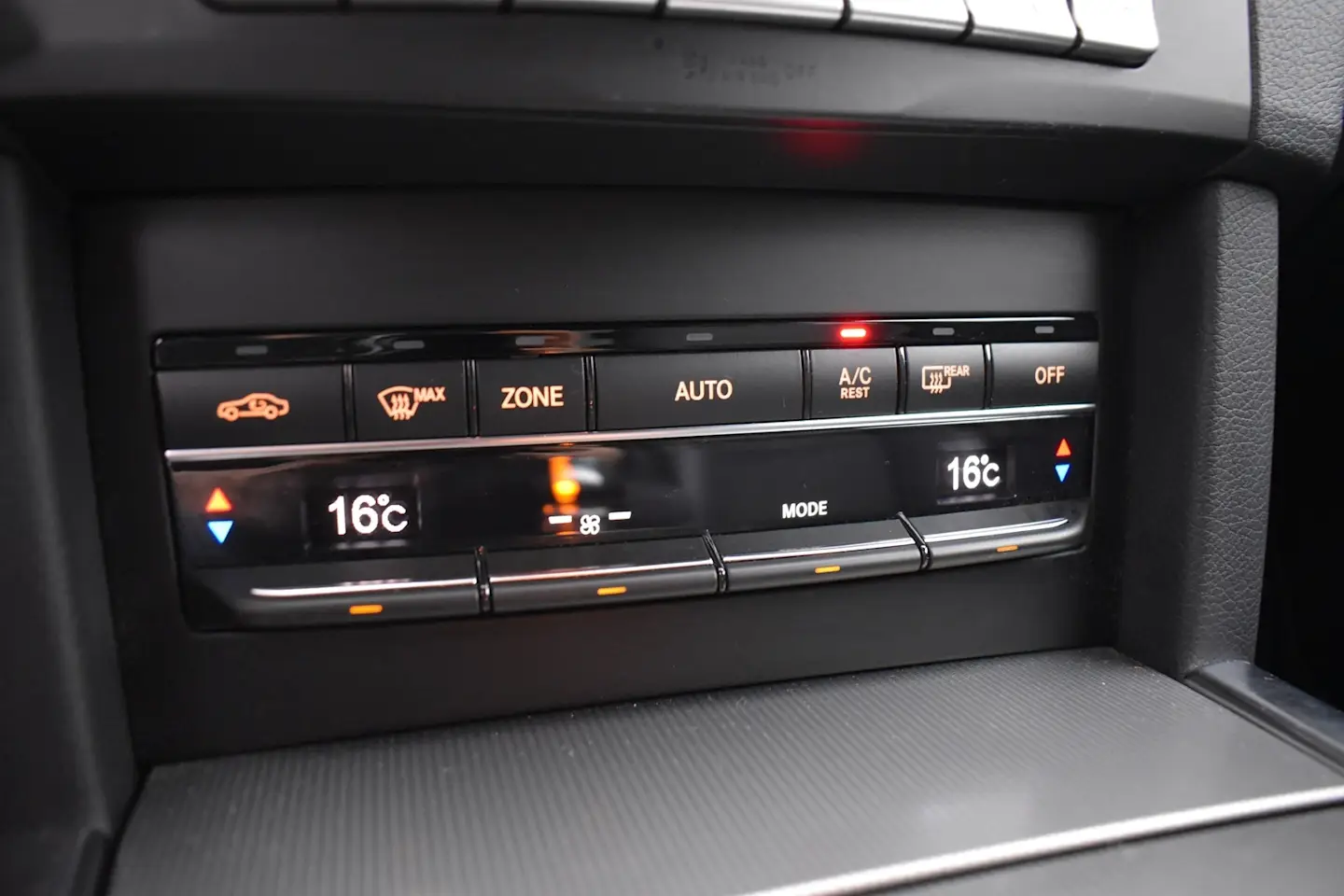 Car Image - 2Gtb983TinndqzvToXhrqK