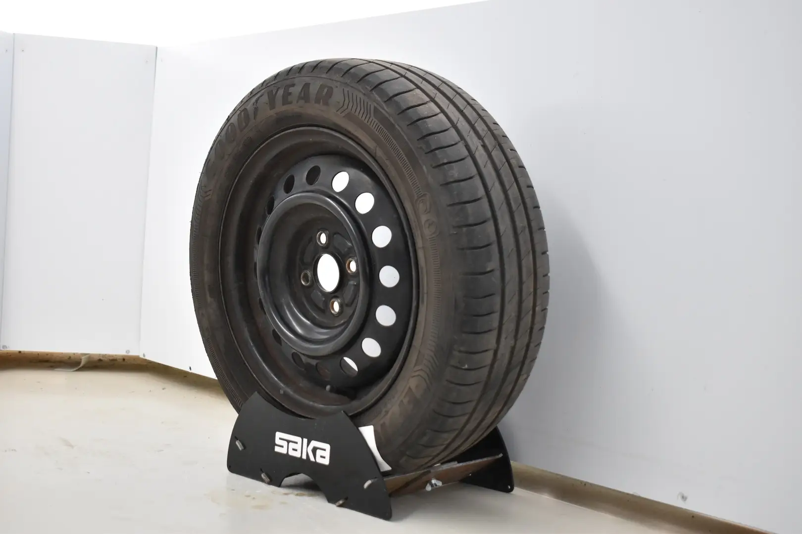 Car Image - 1JsGGkObIX95cL1TfEWSEc