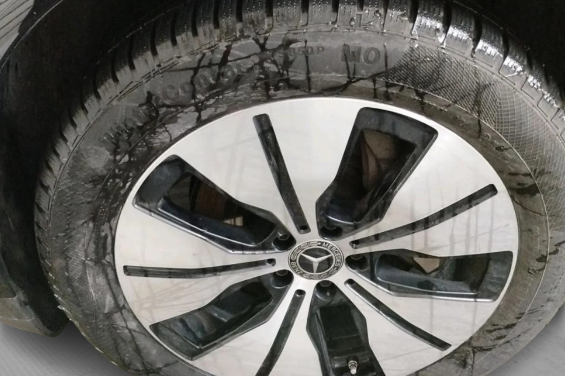 Car Image - 4NlpYU7g7dxJCOS5vDxeVL