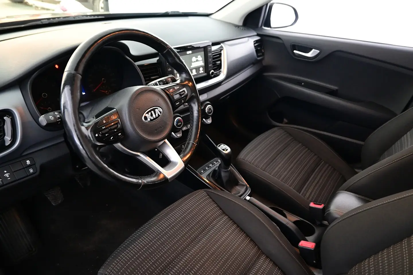Car Image - 4N84dvMT6VJ7xVscGvd3bI