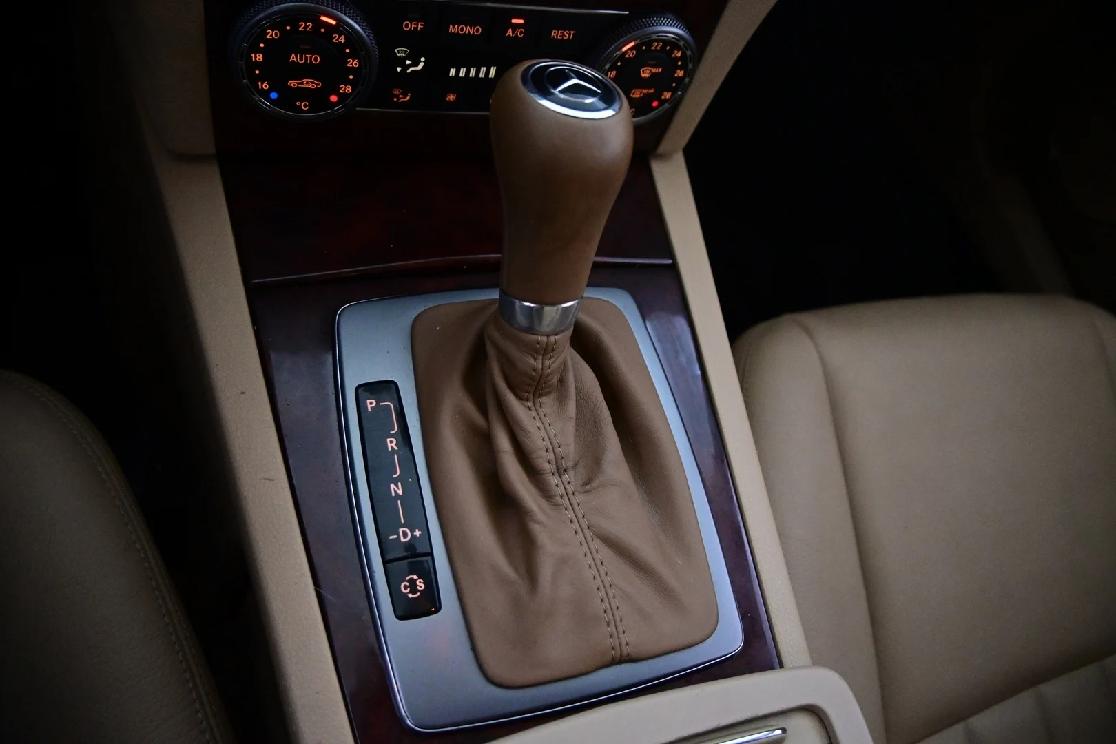Car Image - 4p08uBl835ZYA0D9dqEpYE
