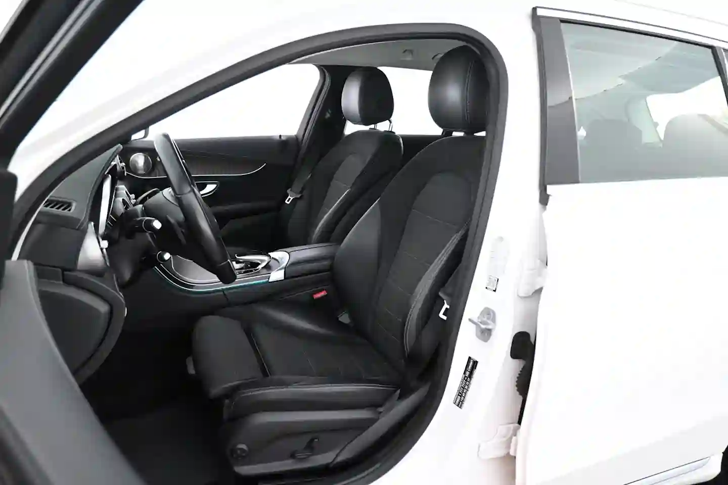 Car Image - se1VMIXdGUHLDtBpwiwz9