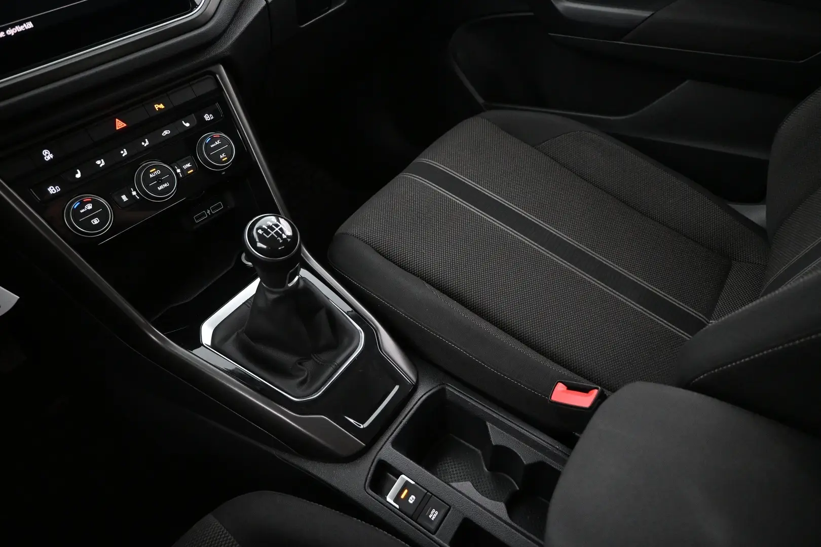 Car Image - 6bqaEdko1Juxq4OrAf8Zr1