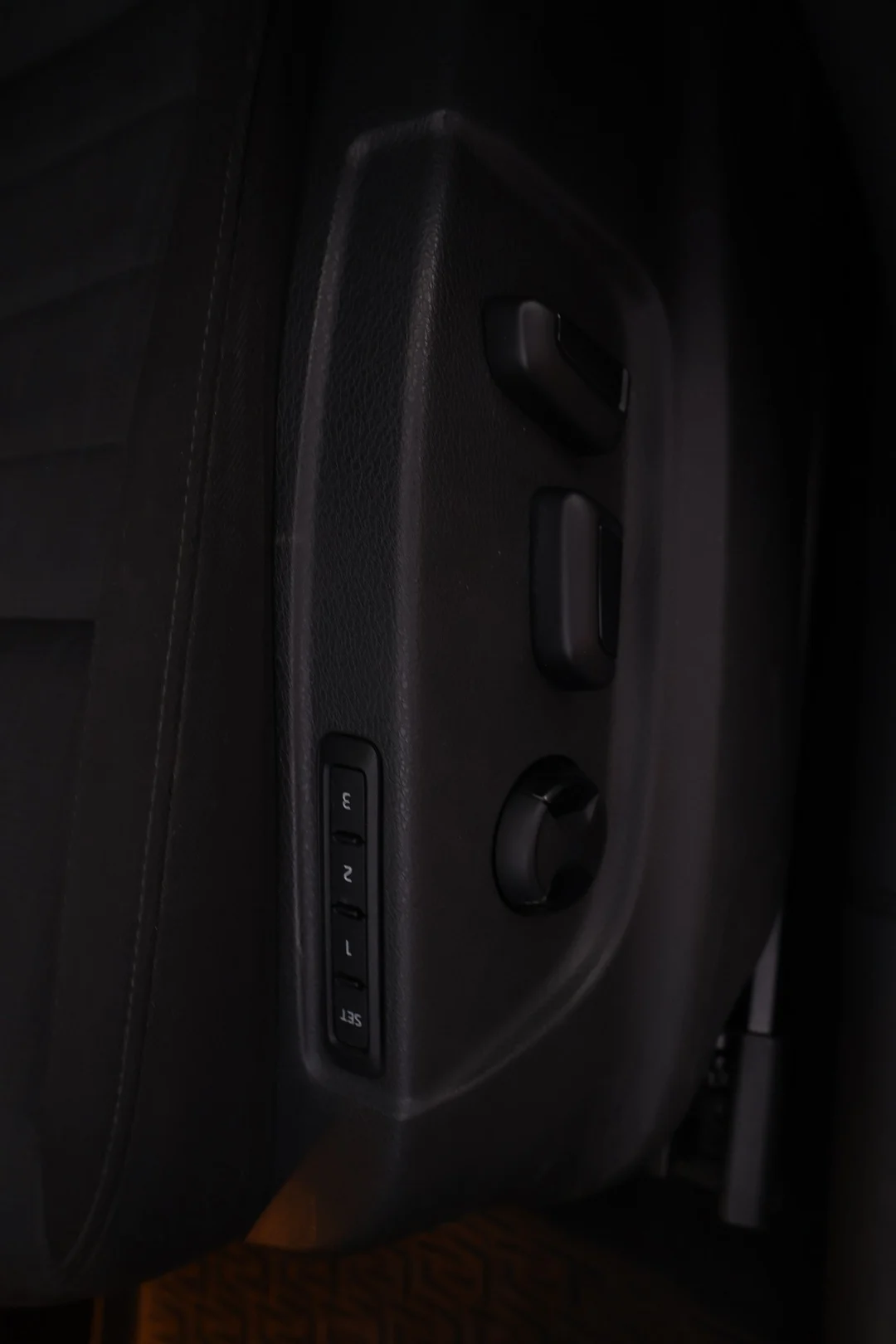 Car Image - 3Rh599TugjcYbkDwq4RJGG