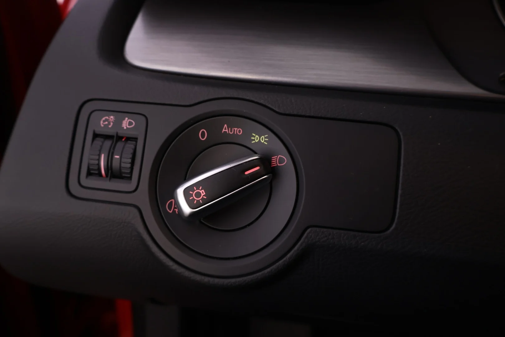 Car Image - 2T9KnpUI3wFcu0nucg65hg
