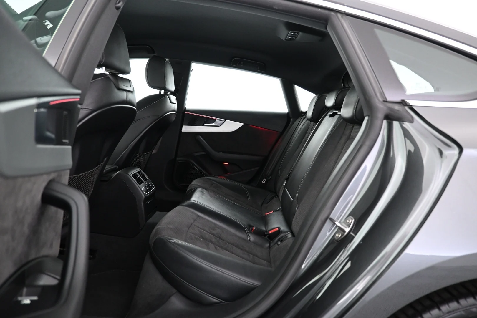 Car Image - 2pSWbLPD9UURaTpbW78krI