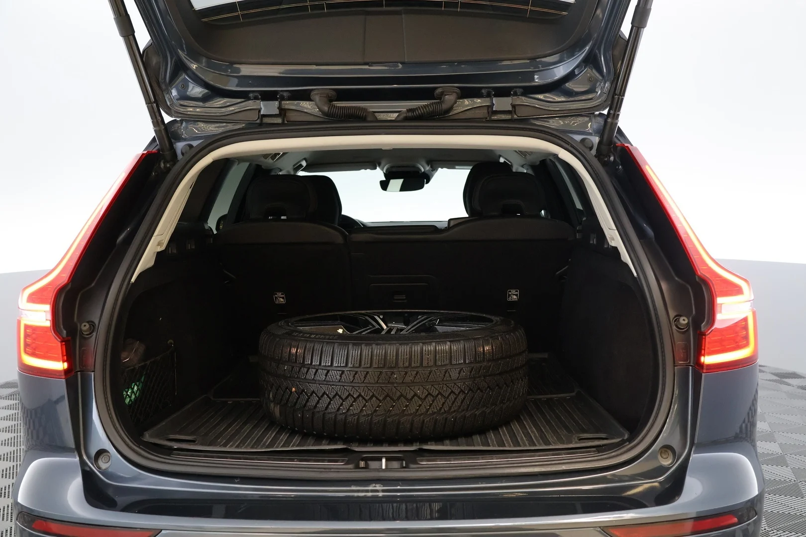Car Image - fSFDlxftxHOKYz63ZL0yt