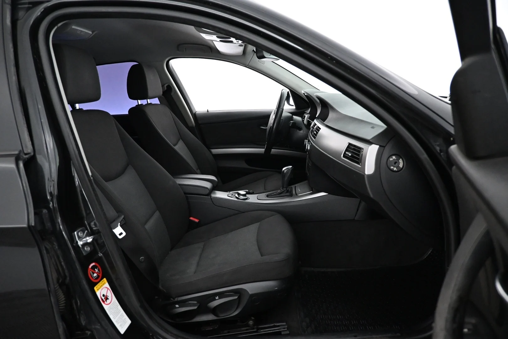 Car Image - 6dFES65mhaOZkrBVf2lWR