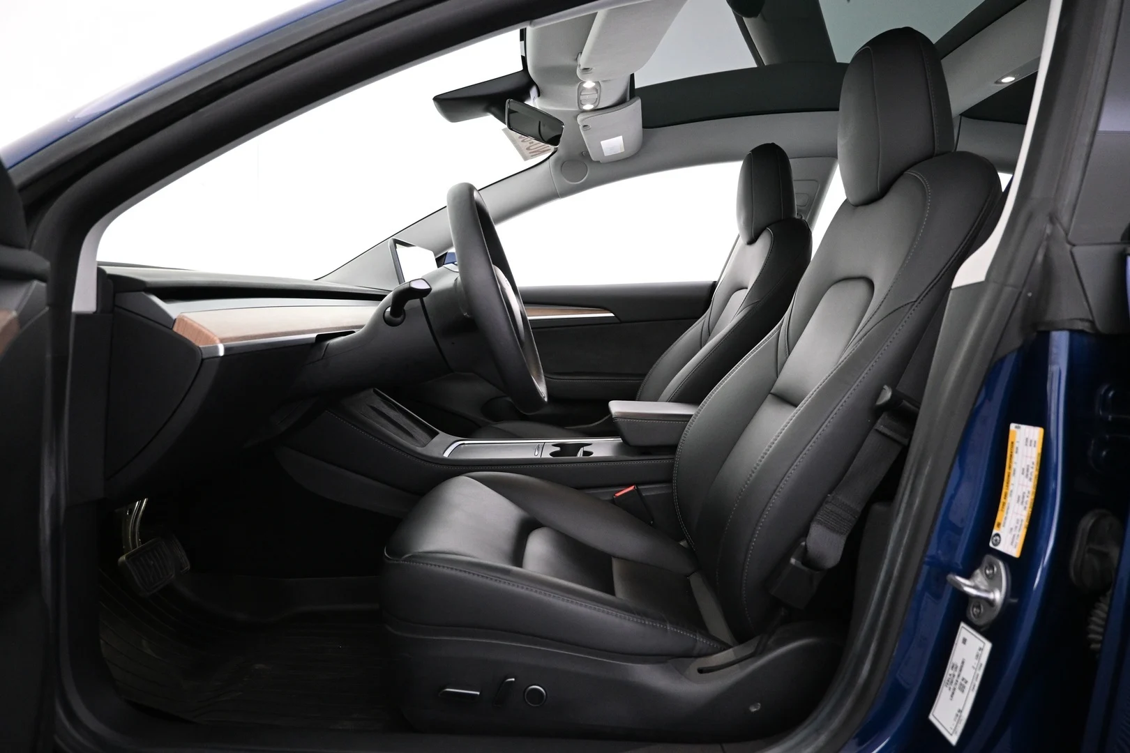 Car Image - 6KFrTvMiPNQIE3udR5bzGI