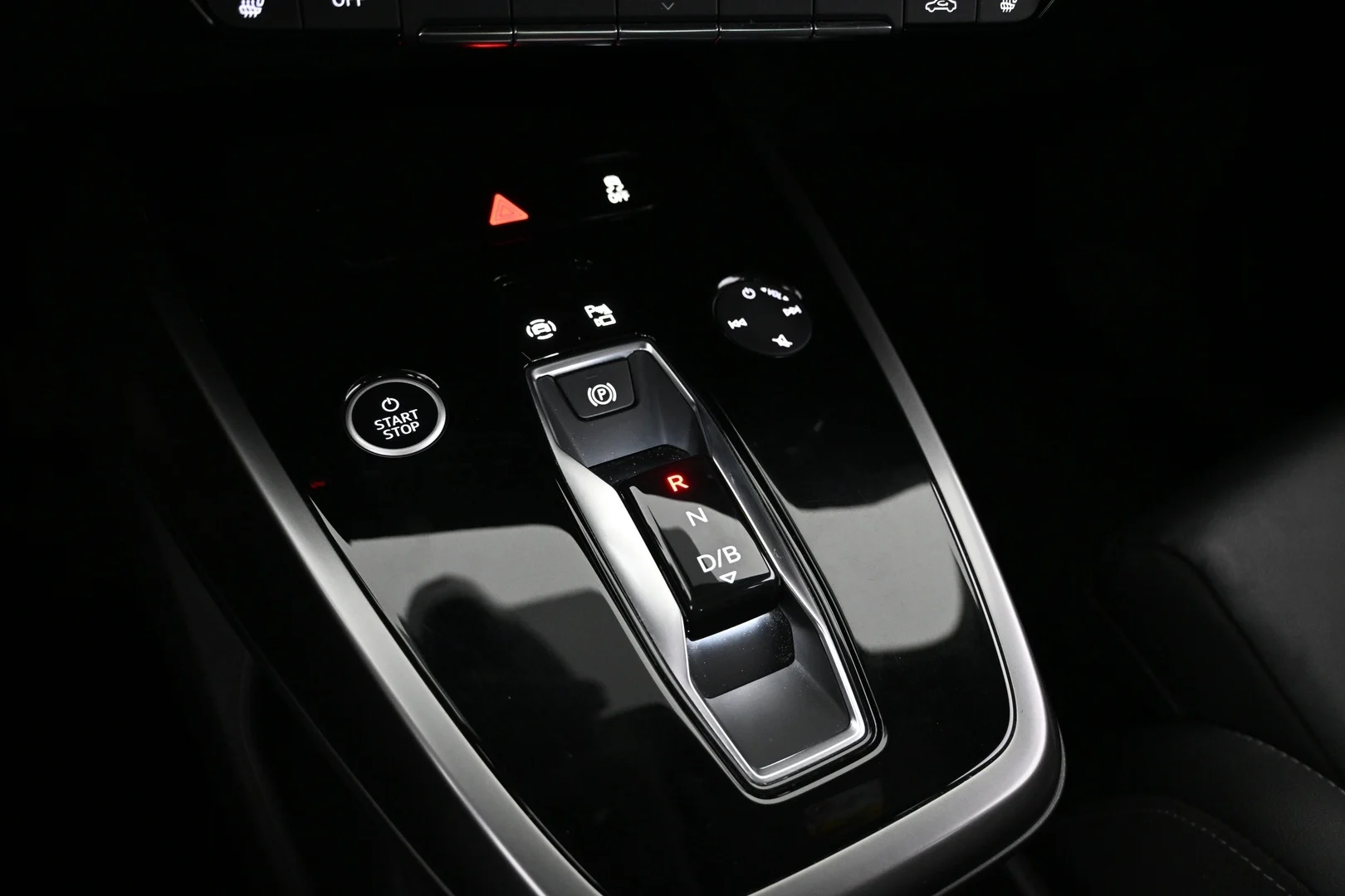 Car Image - 1CSIqdRZIsW43YDHMtjLnx