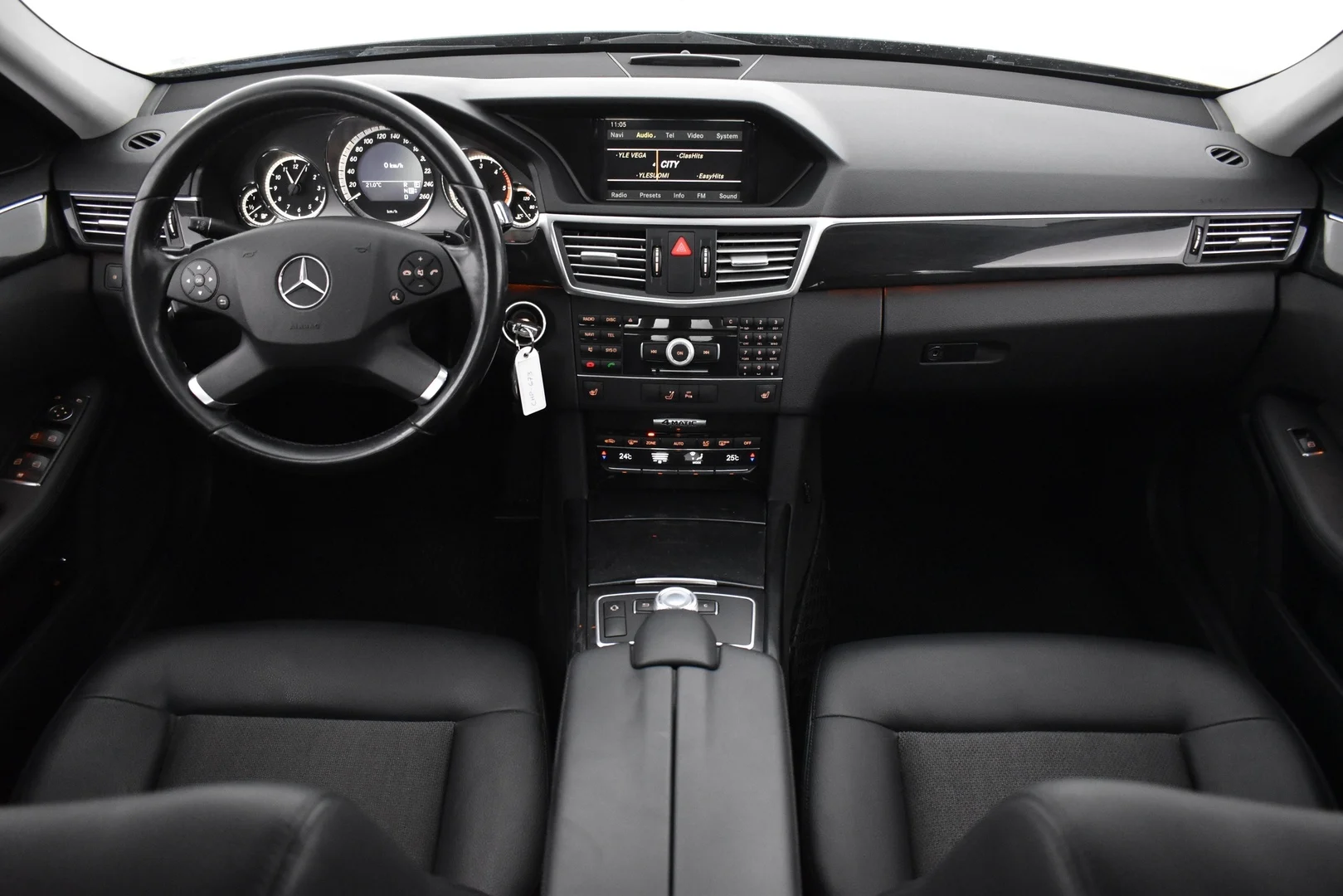 Car Image - 49Q7n0DGQaDk9OgkAkIR8x