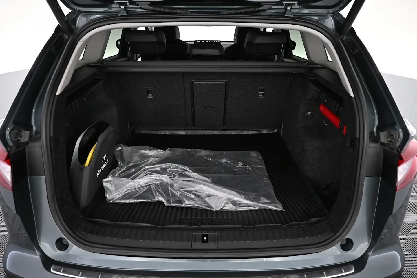 Car Image - 1PSX3bi7CgrENQ50aSfcQr