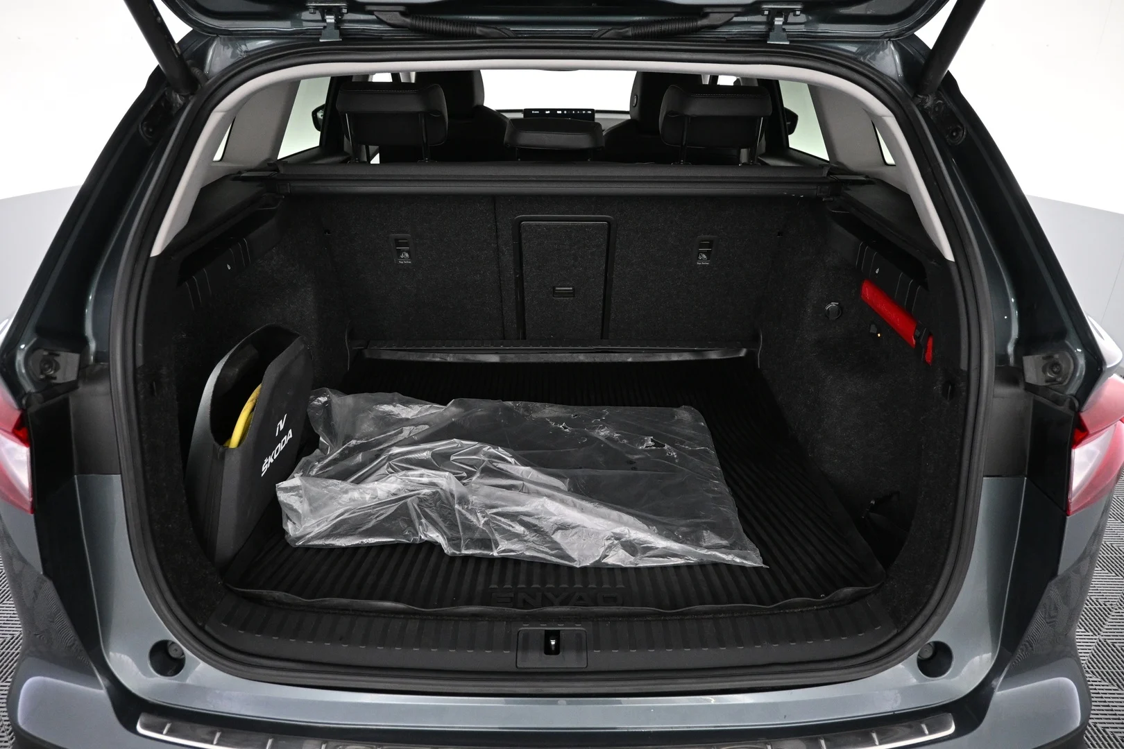 Car Image - 1PSX3bi7CgrENQ50aSfcQr