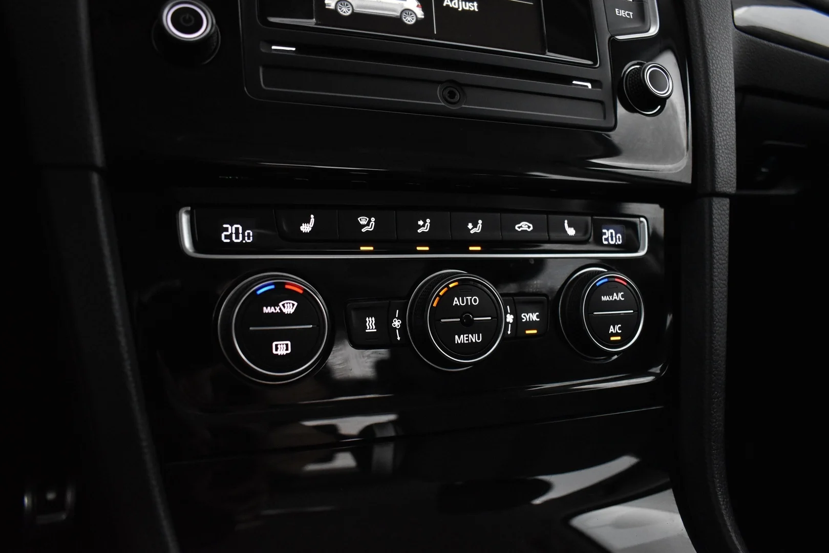 Car Image - 5ArElhHCPkGpwH7IYkqz7G