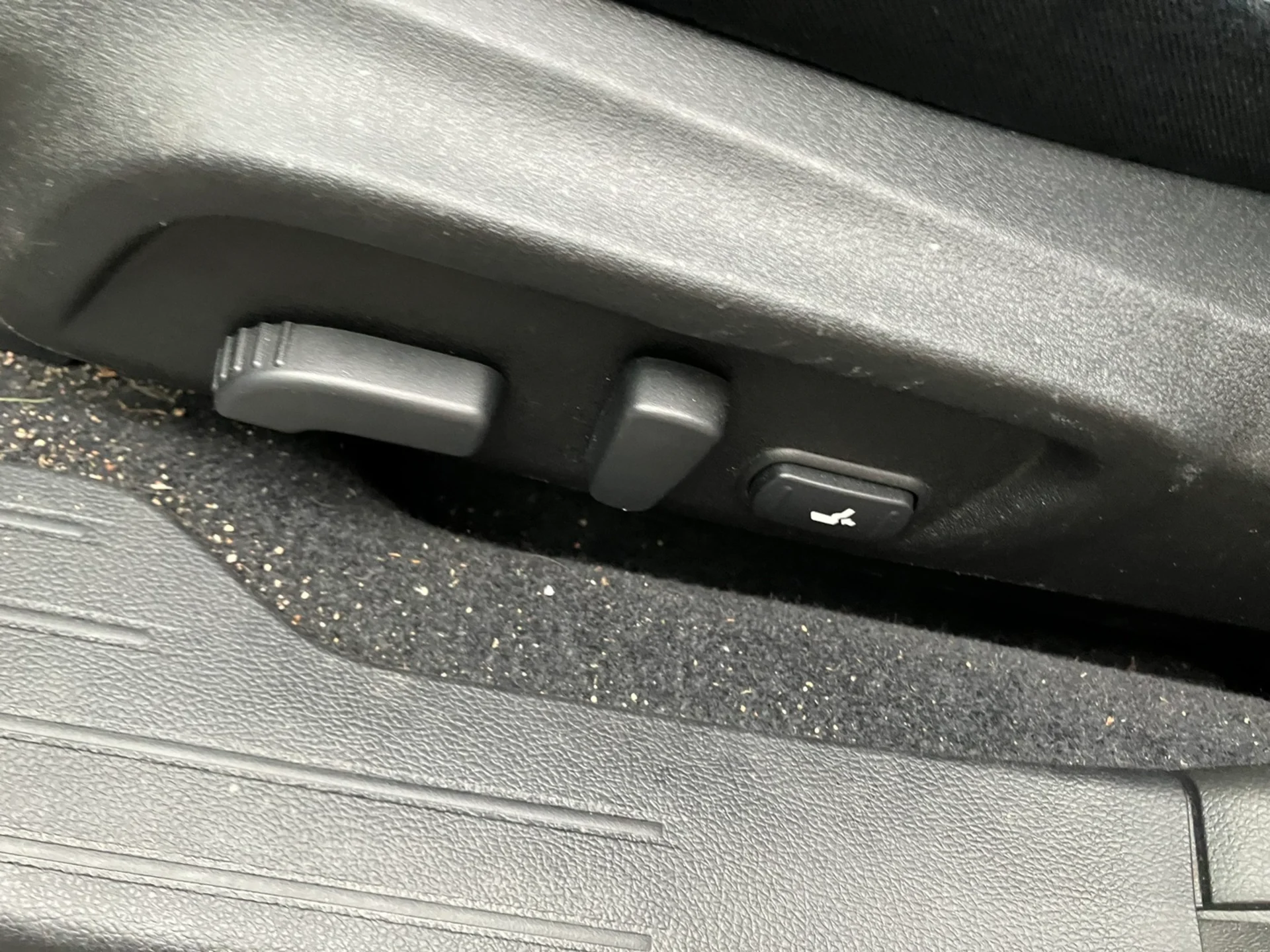 Car Image - KqvygxVNjHQY2O7V1DCHk