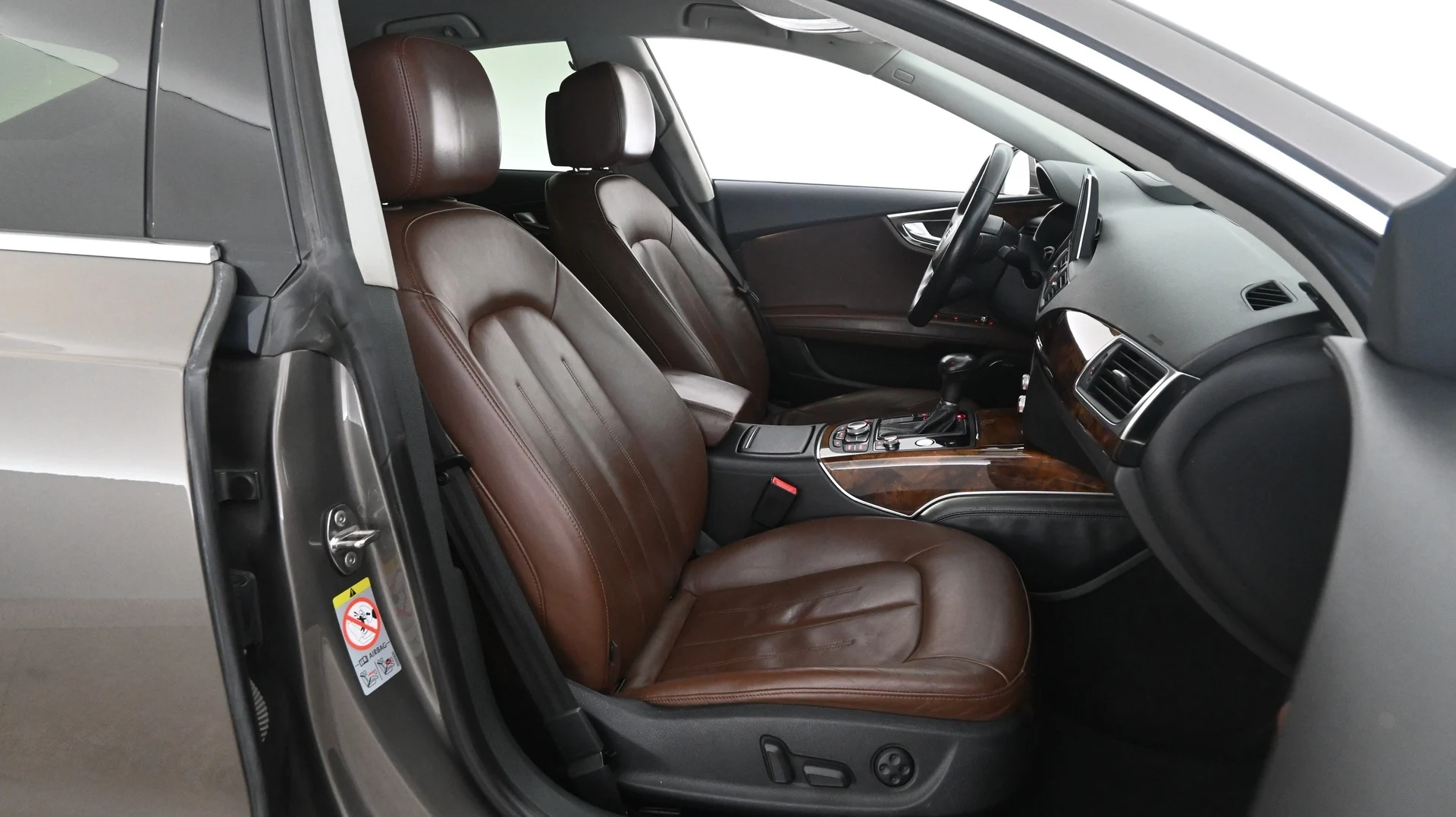 Car Image - nCj1fWAFLHiBzbP9K8VHx