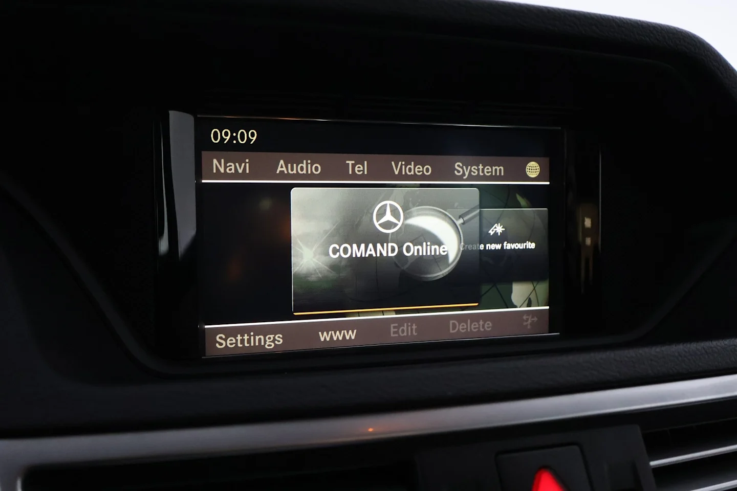 Car Image - 5M5KzdrU7aPhcvEv6EBpM8