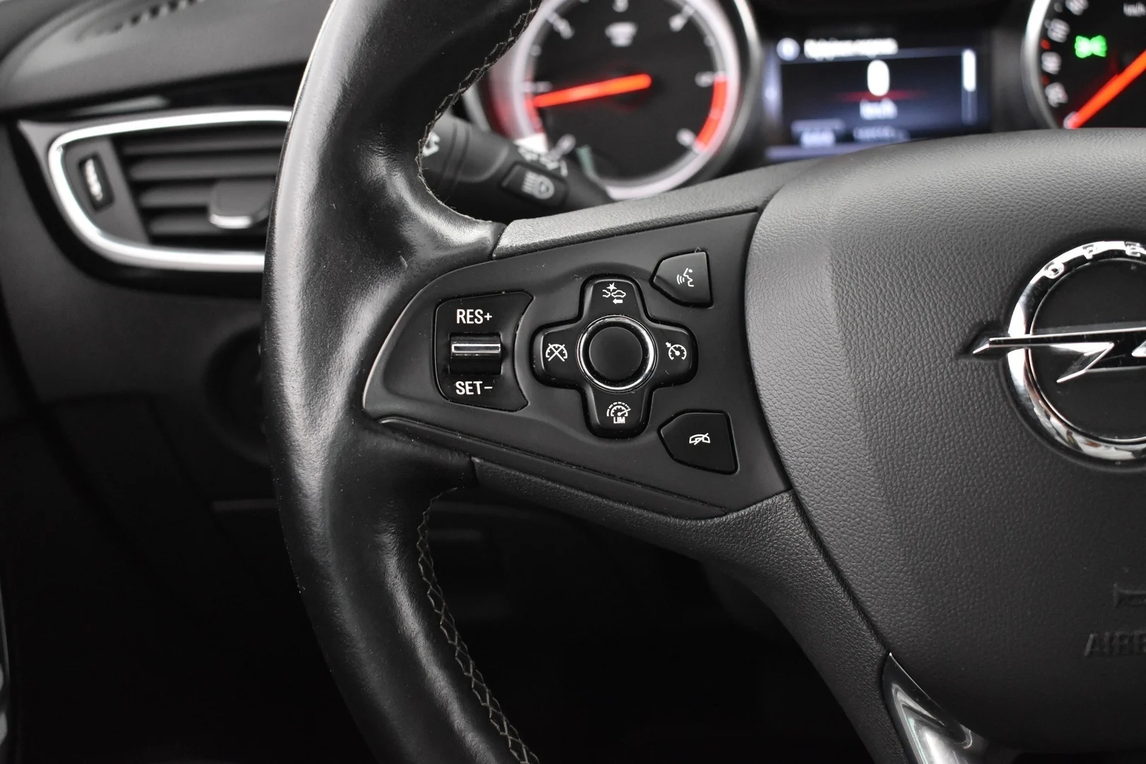 Car Image - 5Qaz0iWpk7TCxTdWqZaUm2